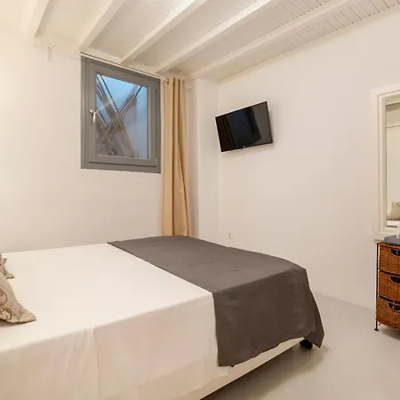 Villa Infinium Two, Sunset Views 10' From Mykonos Town! *